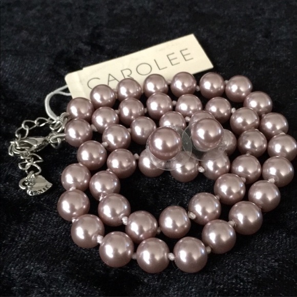 NWT Carolee faux pearl necklace and earrings - Picture 4 of 8